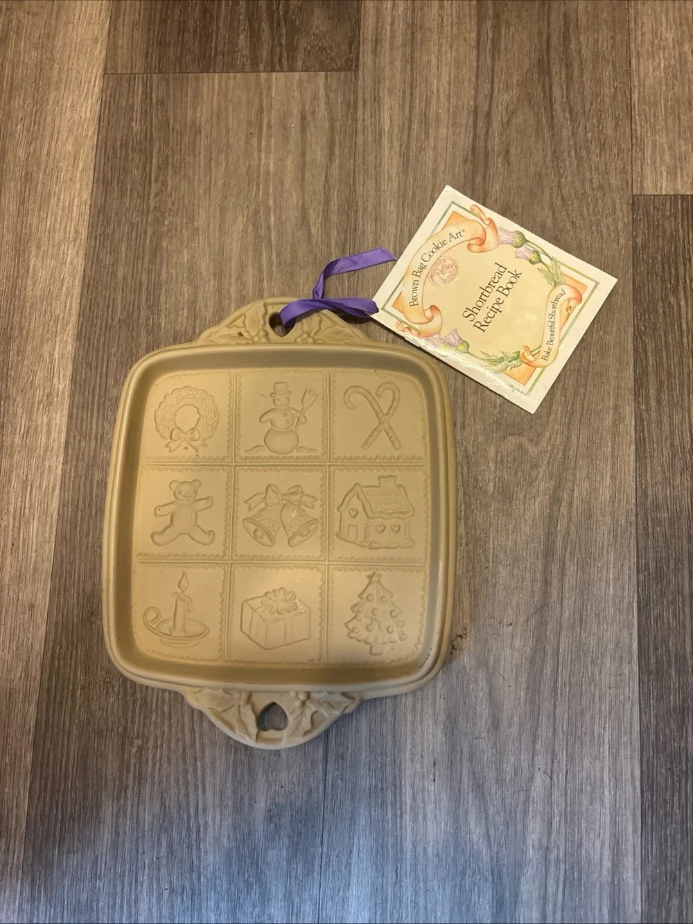 Brown Bag Cookie Art christmas shortbread